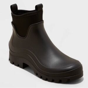 NWT Universal Threads Black Booties